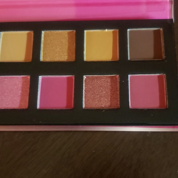 Eyeshadow palette berry burst Olivia Voss - Picture 3 of 4
